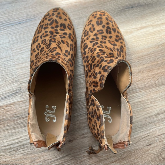 Leopard Print Ankle Boots - Picture 5 of 6